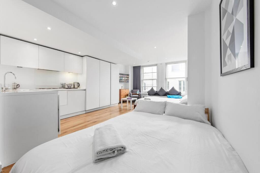 شقة لندن  في Stylish Sleep6 Flat At Iconic Piccadilly Circusvr6 المظهر الخارجي الصورة