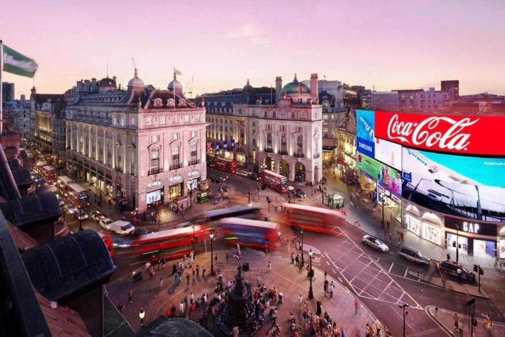 شقة لندن  في Stylish Sleep6 Flat At Iconic Piccadilly Circusvr6 المظهر الخارجي الصورة